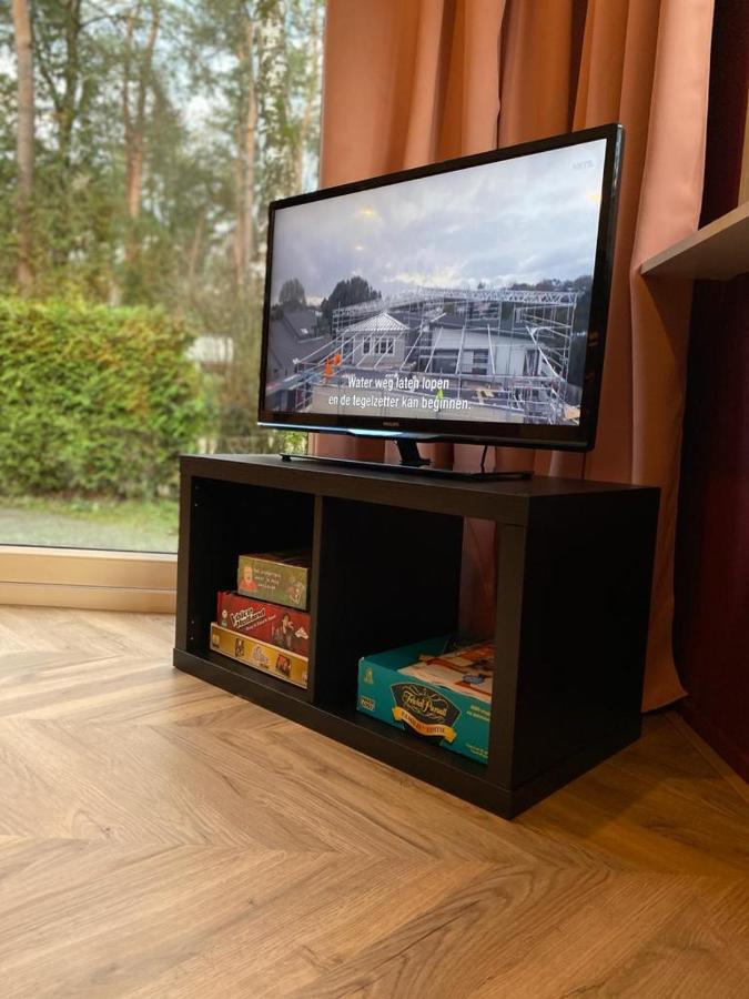 Отель Sfeervolle Chalet Op De Veluwe In Хундерло Экстерьер фото