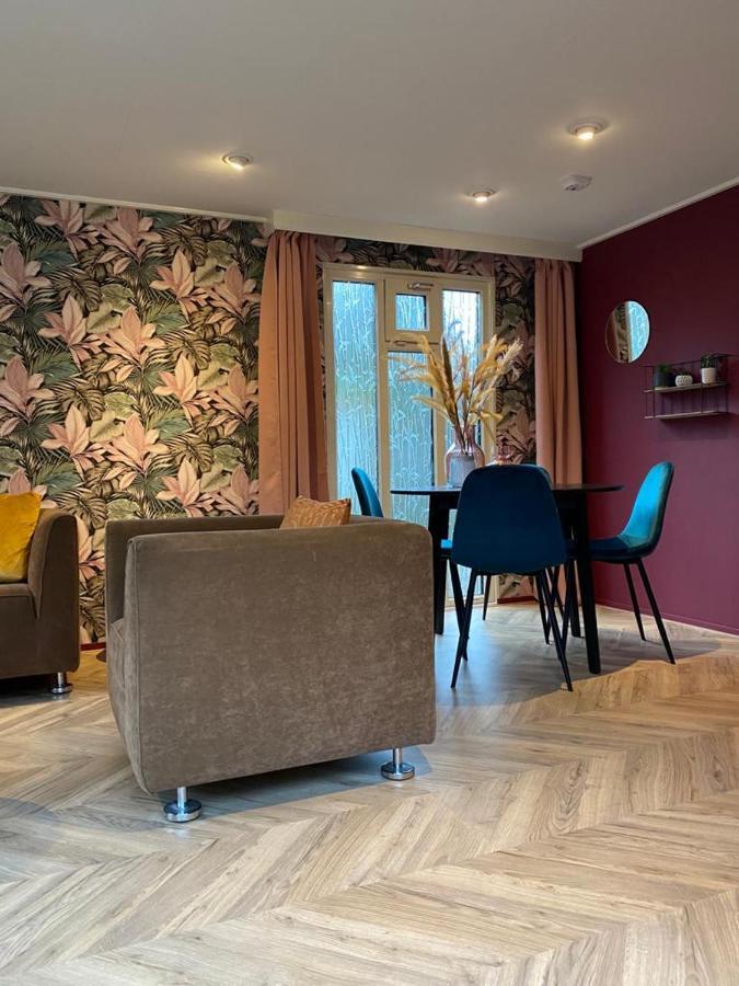Отель Sfeervolle Chalet Op De Veluwe In Хундерло Экстерьер фото