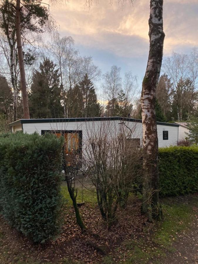 Отель Sfeervolle Chalet Op De Veluwe In Хундерло Экстерьер фото